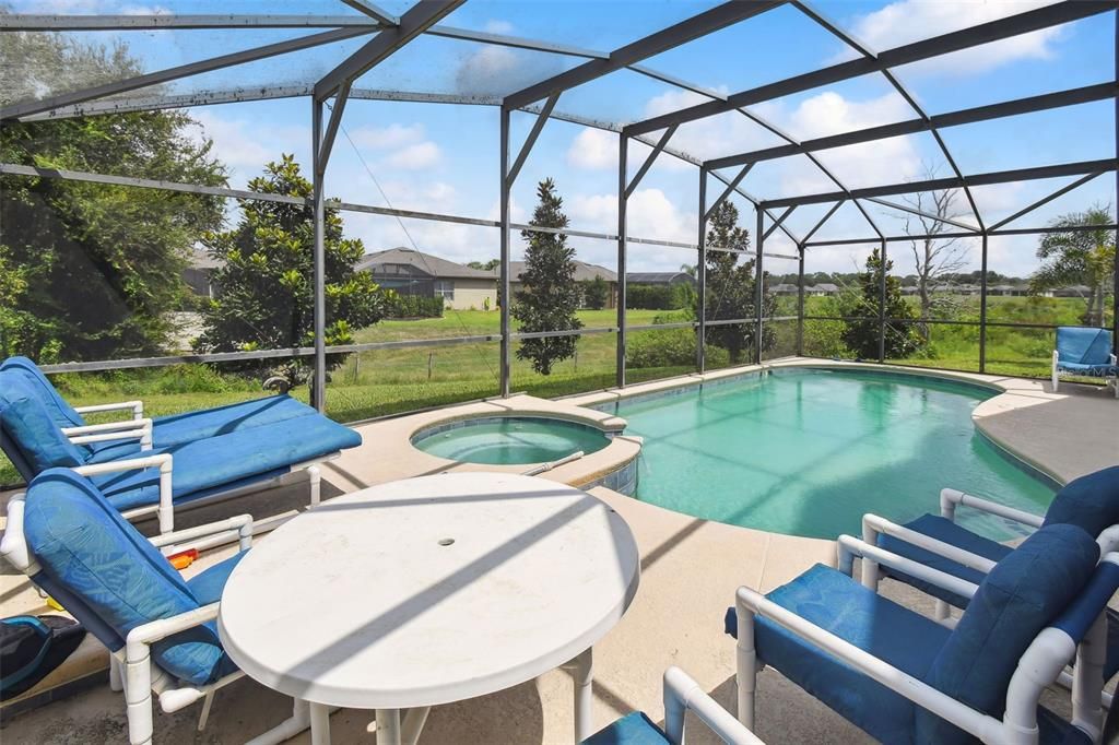 En Venta: $375,000 (4 camas, 3 baños, 1962 Pies cuadrados)