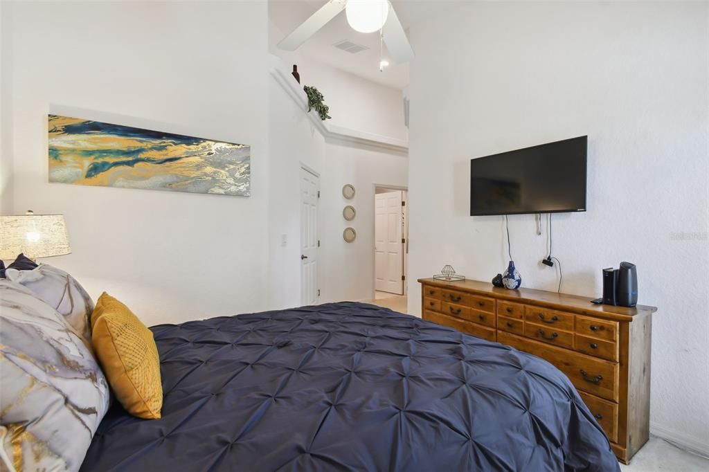 En Venta: $375,000 (4 camas, 3 baños, 1962 Pies cuadrados)