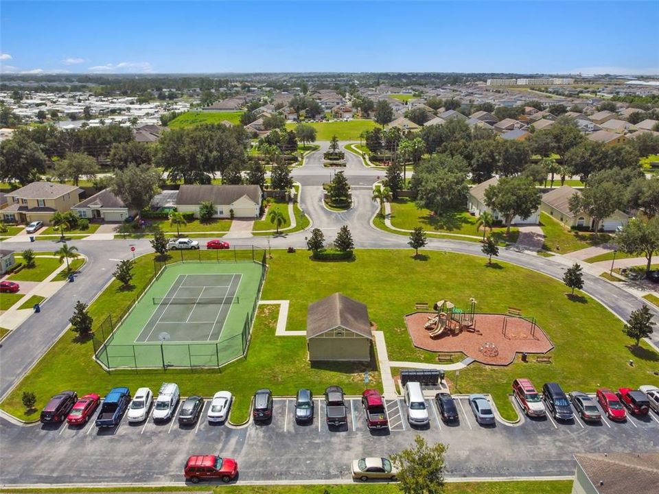 En Venta: $375,000 (4 camas, 3 baños, 1962 Pies cuadrados)