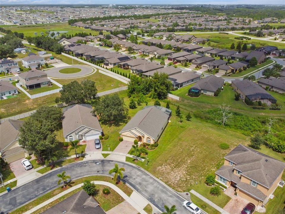 En Venta: $375,000 (4 camas, 3 baños, 1962 Pies cuadrados)