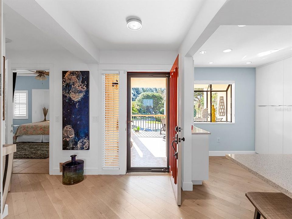 For Sale: $975,000 (2 beds, 2 baths, 1762 Square Feet)