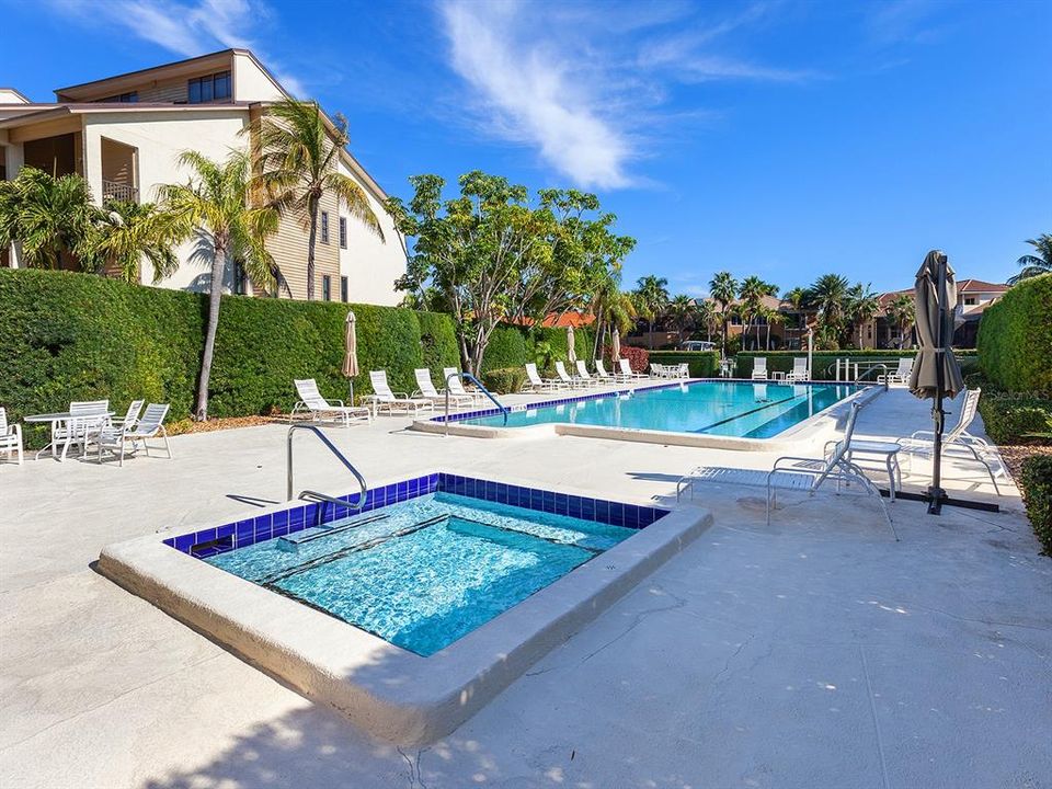 For Sale: $975,000 (2 beds, 2 baths, 1762 Square Feet)