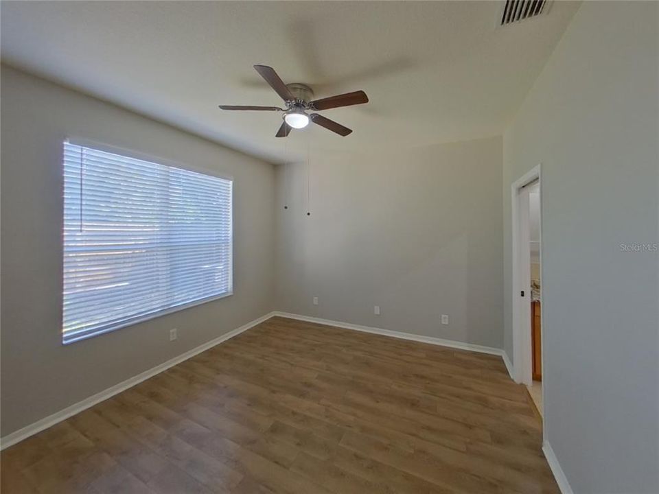 Active With Contract: $1,989 (3 beds, 2 baths, 1616 Square Feet)