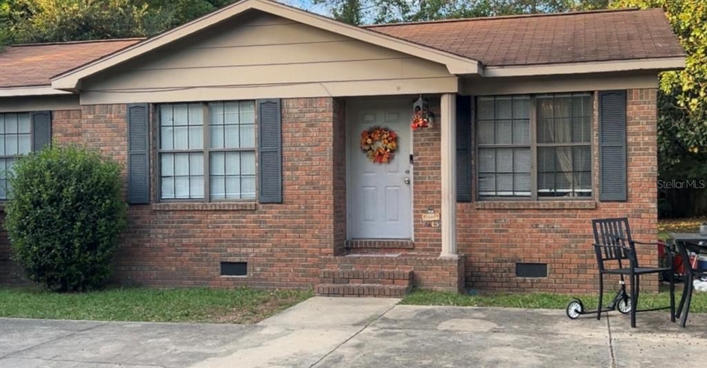 На продажу: $195,000 (3 спален, 1 ванн, 1076 Квадратных фут)