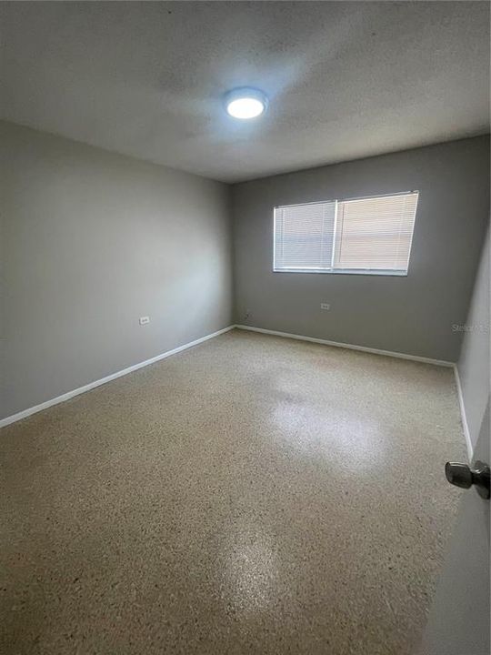 For Rent: $1,350 (2 beds, 1 baths, 1000 Square Feet)