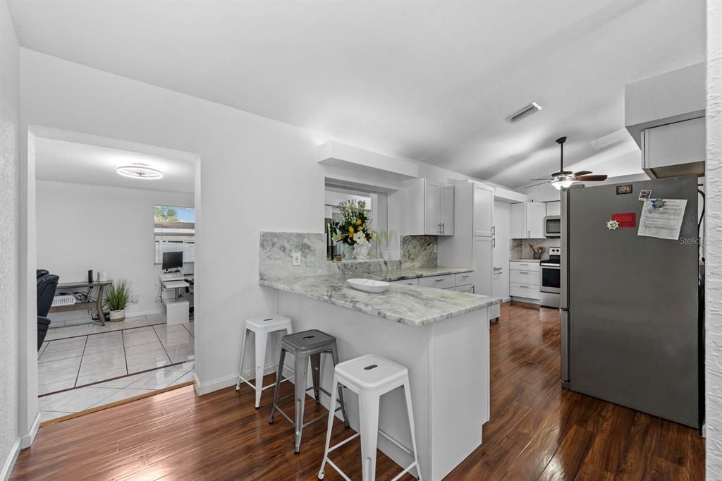 На продажу: $540,000 (4 спален, 3 ванн, 2247 Квадратных фут)