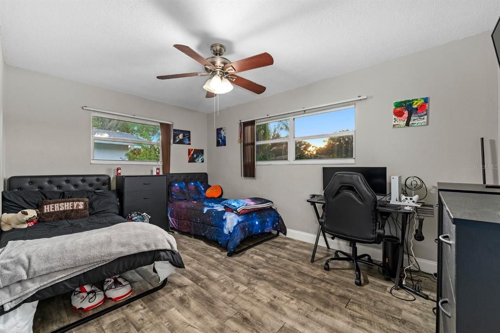 На продажу: $540,000 (4 спален, 3 ванн, 2247 Квадратных фут)