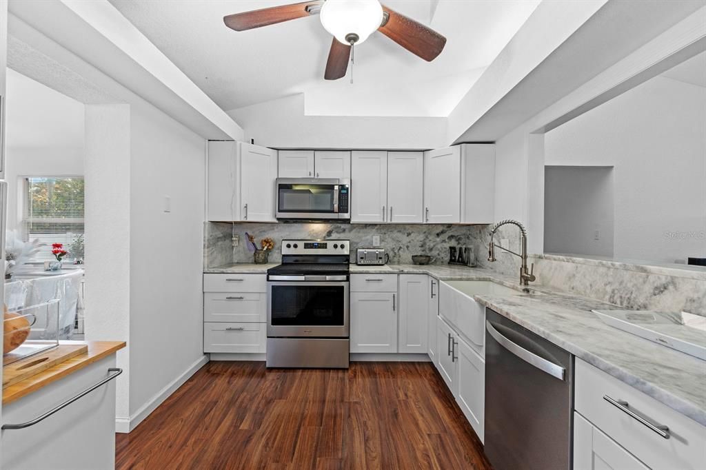 На продажу: $540,000 (4 спален, 3 ванн, 2247 Квадратных фут)