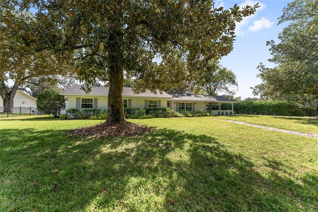 Active With Contract: $500,000 (3 beds, 2 baths, 1794 Square Feet)