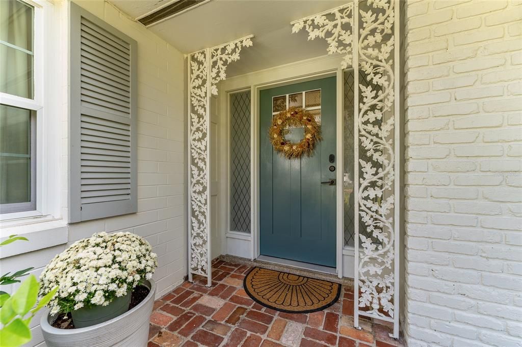 Active With Contract: $500,000 (3 beds, 2 baths, 1794 Square Feet)