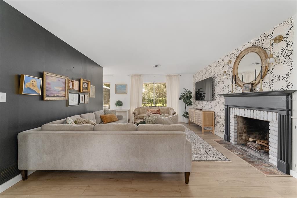 Active With Contract: $500,000 (3 beds, 2 baths, 1794 Square Feet)