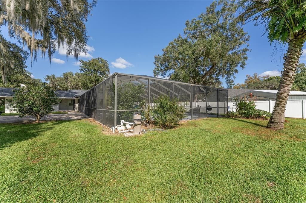 Active With Contract: $500,000 (3 beds, 2 baths, 1794 Square Feet)