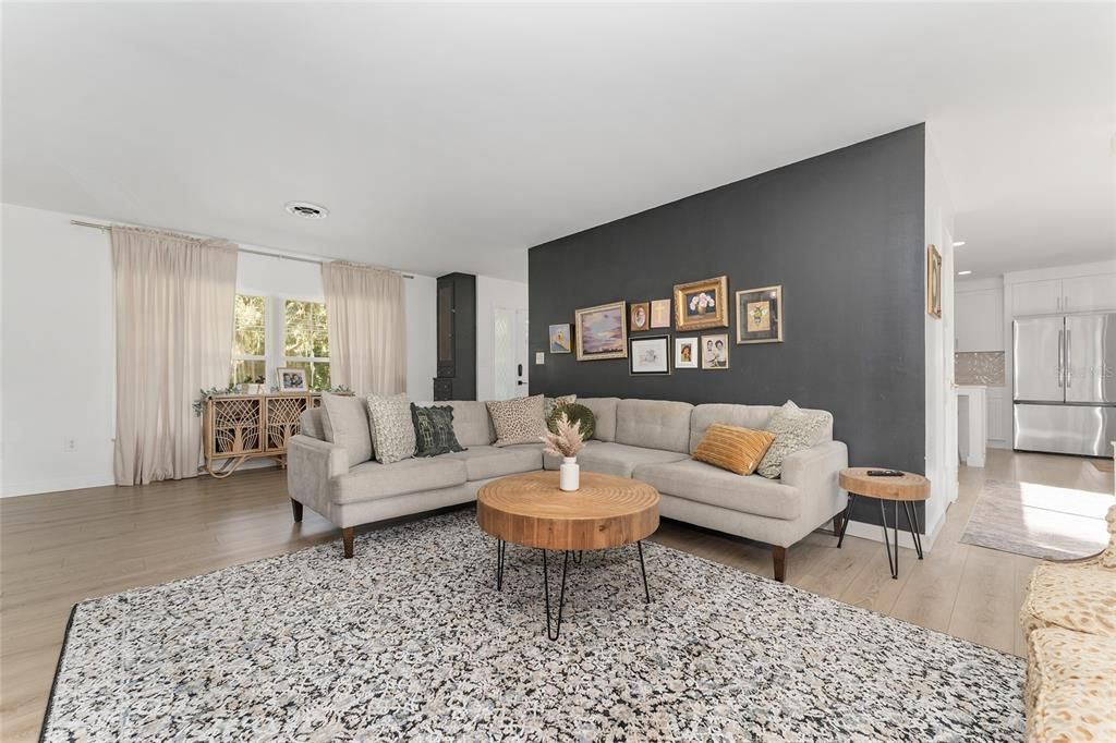 Active With Contract: $500,000 (3 beds, 2 baths, 1794 Square Feet)