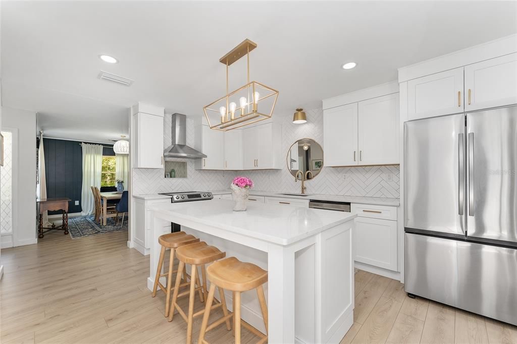 Active With Contract: $500,000 (3 beds, 2 baths, 1794 Square Feet)