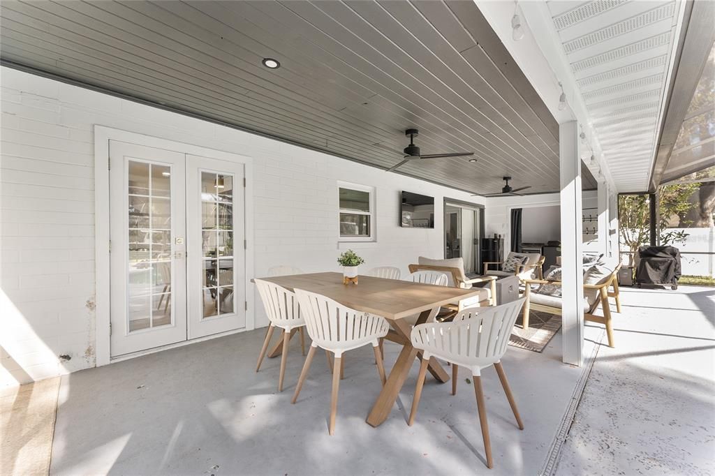 Active With Contract: $500,000 (3 beds, 2 baths, 1794 Square Feet)