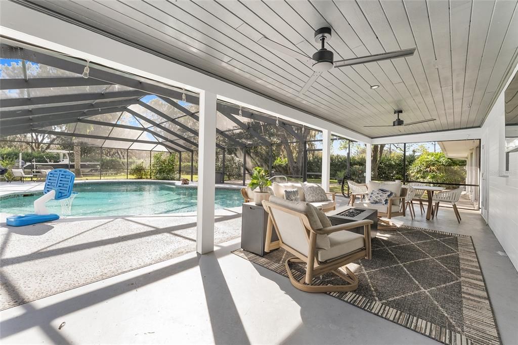 Active With Contract: $500,000 (3 beds, 2 baths, 1794 Square Feet)