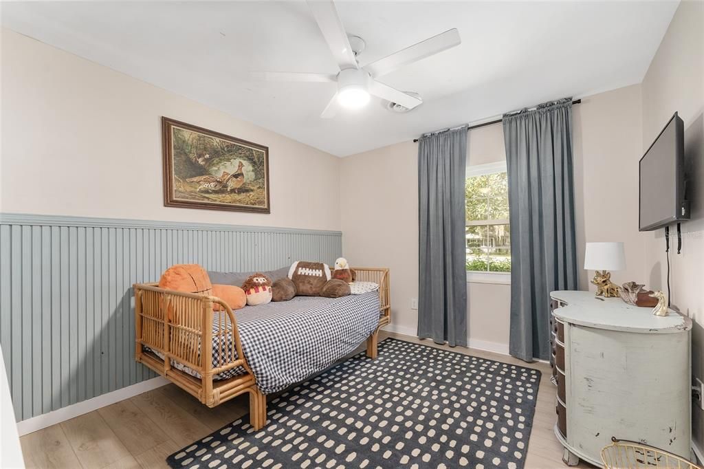 Active With Contract: $500,000 (3 beds, 2 baths, 1794 Square Feet)