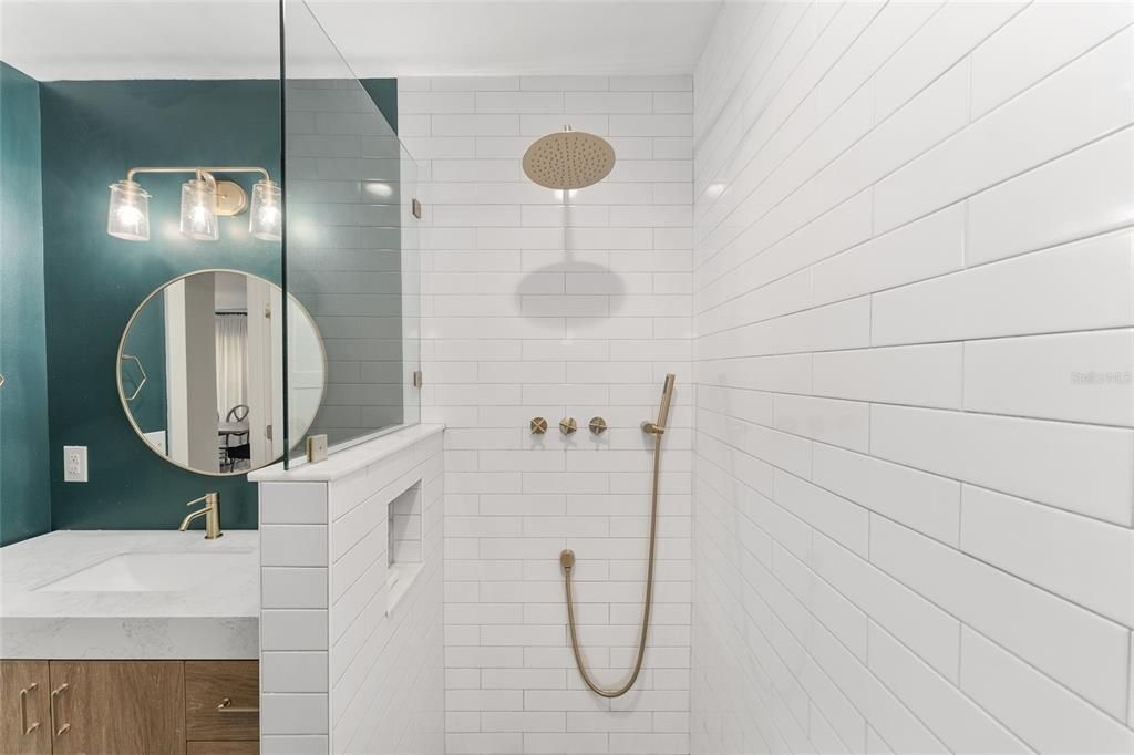 Active With Contract: $500,000 (3 beds, 2 baths, 1794 Square Feet)