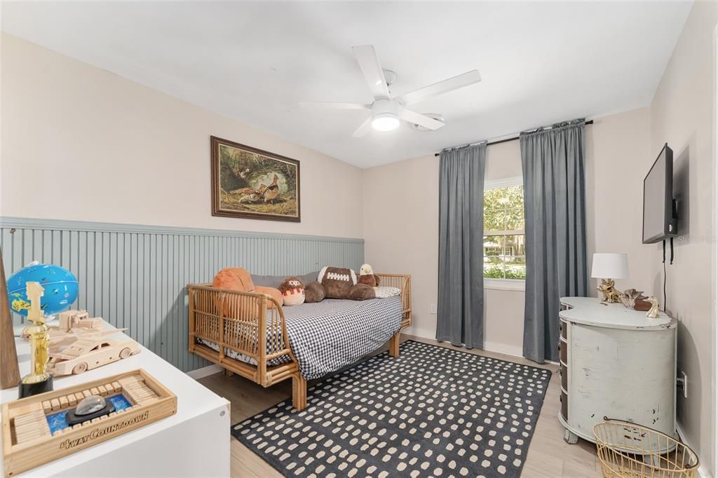 Active With Contract: $500,000 (3 beds, 2 baths, 1794 Square Feet)