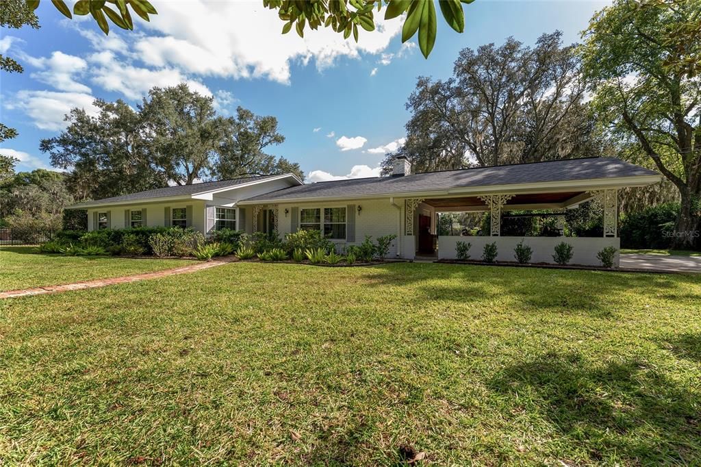 Active With Contract: $500,000 (3 beds, 2 baths, 1794 Square Feet)