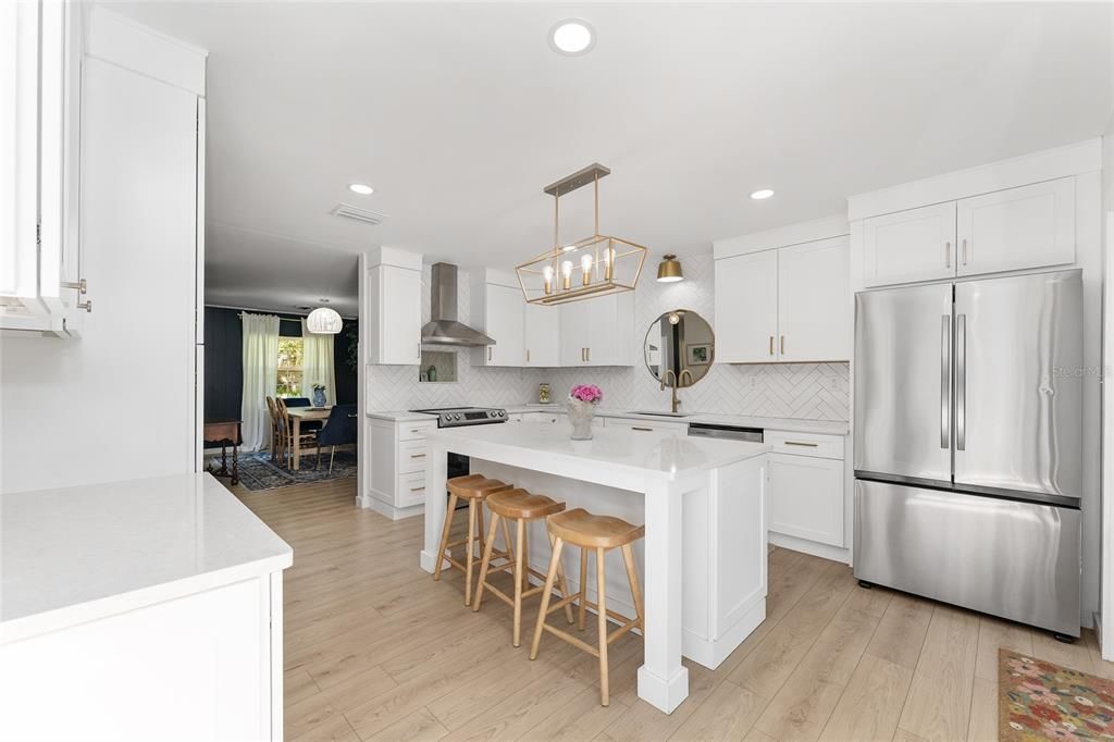 Active With Contract: $500,000 (3 beds, 2 baths, 1794 Square Feet)