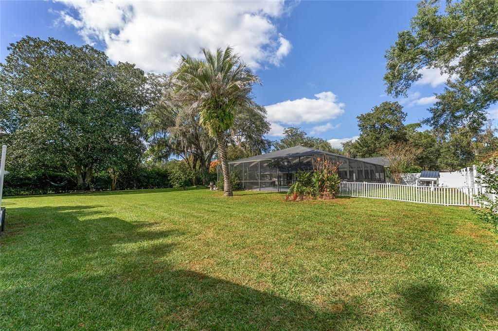 Active With Contract: $500,000 (3 beds, 2 baths, 1794 Square Feet)