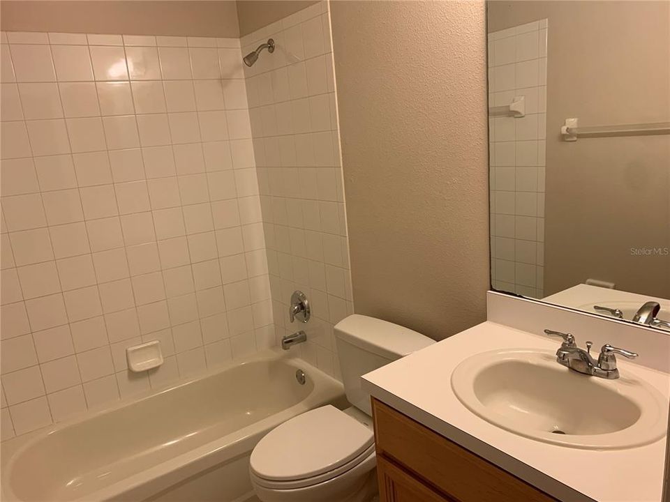 En Renta: $2,100 (3 camas, 2 baños, 1200 Pies cuadrados)