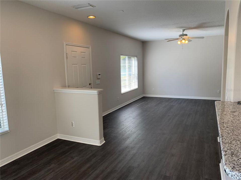 En Renta: $2,100 (3 camas, 2 baños, 1200 Pies cuadrados)