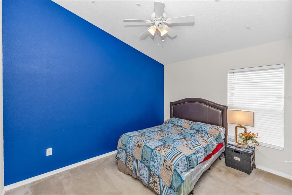 En Venta: $350,000 (4 camas, 2 baños, 1870 Pies cuadrados)