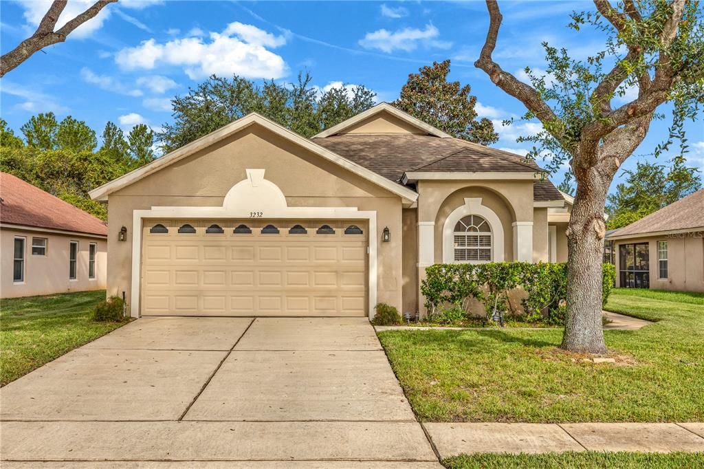 En Venta: $350,000 (4 camas, 2 baños, 1870 Pies cuadrados)