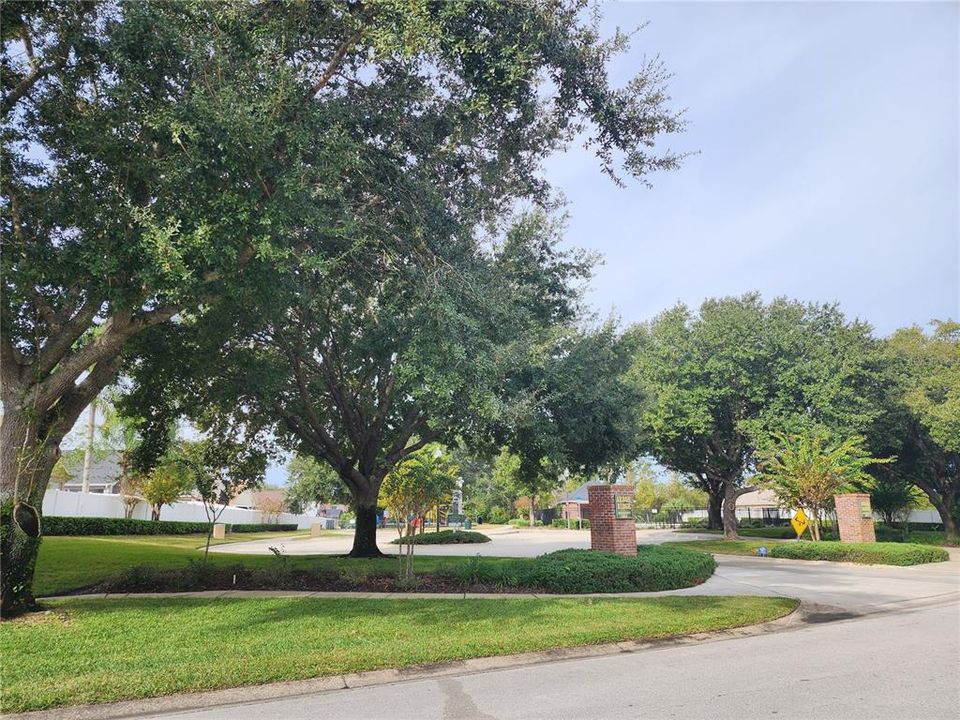 En Venta: $350,000 (4 camas, 2 baños, 1870 Pies cuadrados)