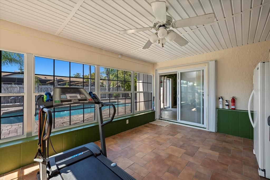 En Venta: $349,725 (3 camas, 2 baños, 1943 Pies cuadrados)