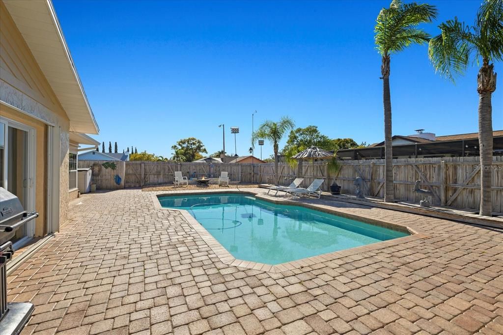 En Venta: $349,725 (3 camas, 2 baños, 1943 Pies cuadrados)