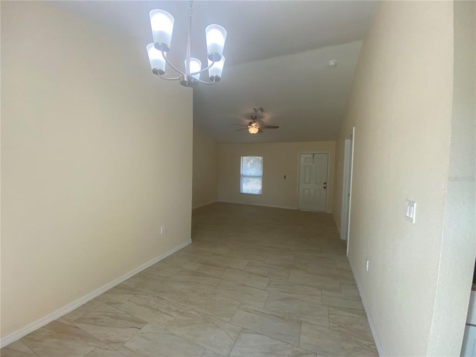 For Rent: $1,675 (3 beds, 2 baths, 1120 Square Feet)