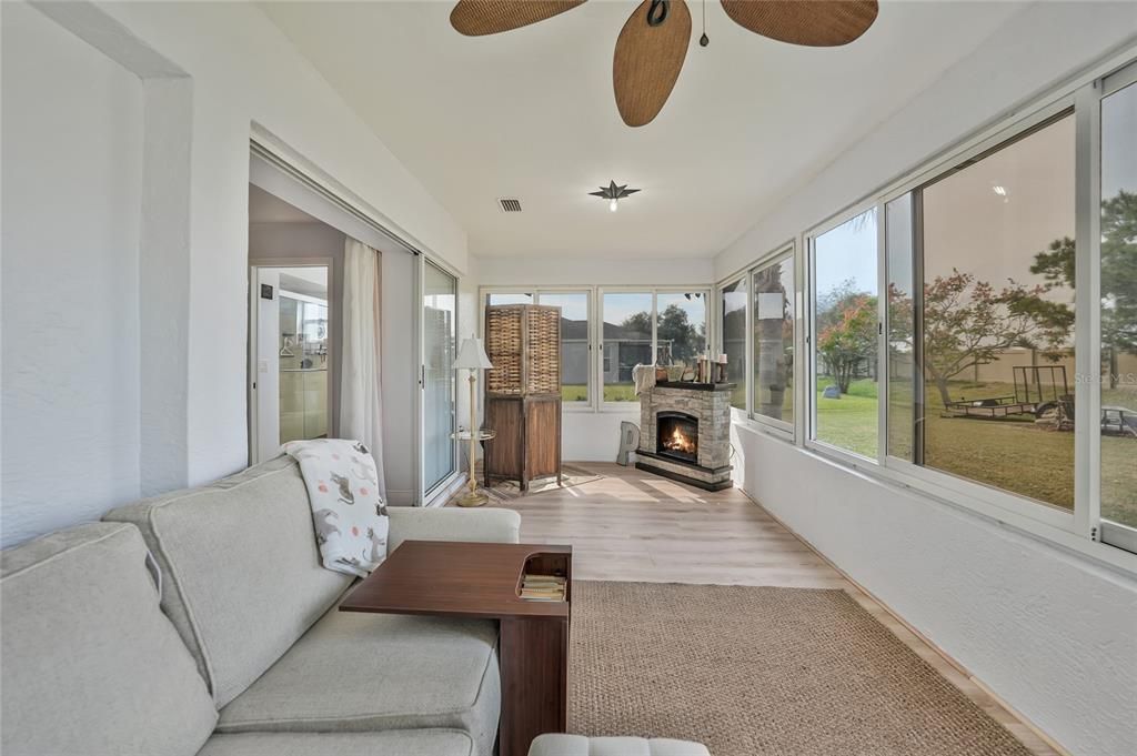 合同活跃: $330,000 (3 贝兹, 2 浴室, 1523 平方英尺)