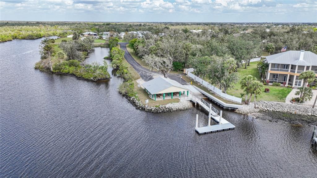 合同活跃: $330,000 (3 贝兹, 2 浴室, 1523 平方英尺)