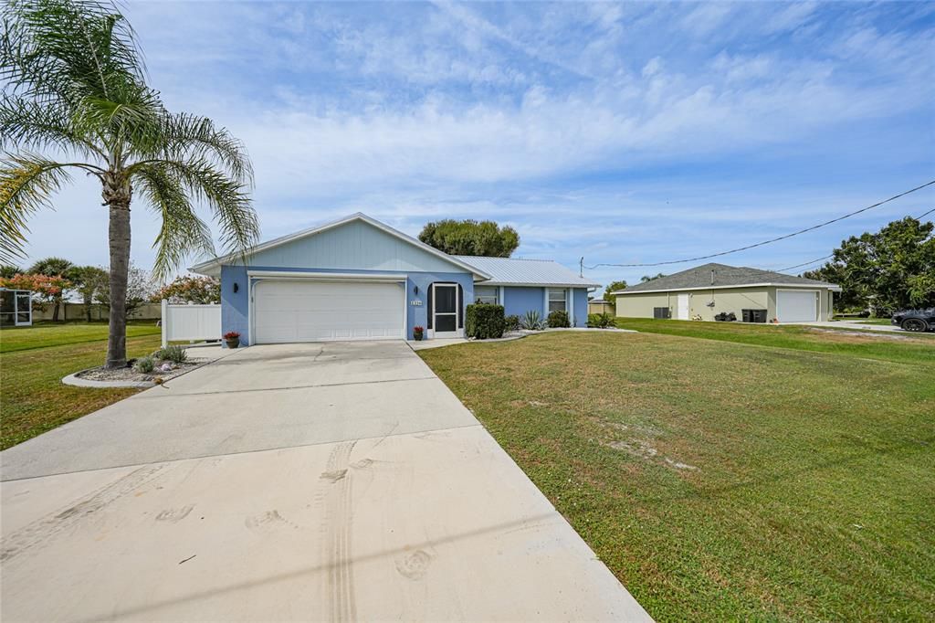 合同活跃: $330,000 (3 贝兹, 2 浴室, 1523 平方英尺)