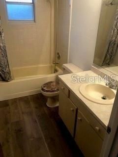 合同活跃: $249,950 (3 贝兹, 2 浴室, 1232 平方英尺)