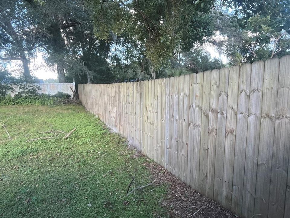 合同活跃: $249,950 (3 贝兹, 2 浴室, 1232 平方英尺)