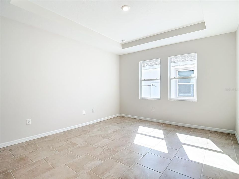 На продажу: $582,900 (4 спален, 3 ванн, 2828 Квадратных фут)