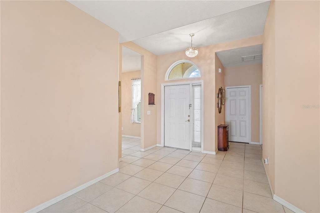 Active With Contract: $375,000 (3 beds, 2 baths, 1743 Square Feet)