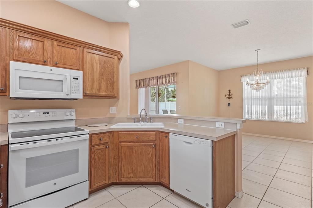 Active With Contract: $375,000 (3 beds, 2 baths, 1743 Square Feet)