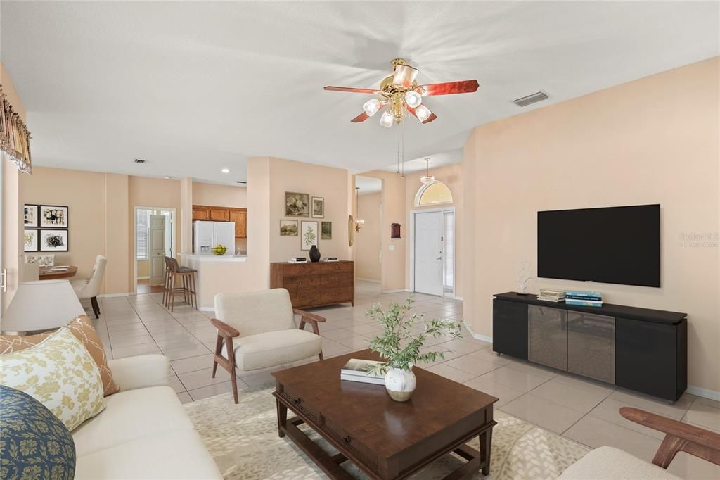 Active With Contract: $375,000 (3 beds, 2 baths, 1743 Square Feet)