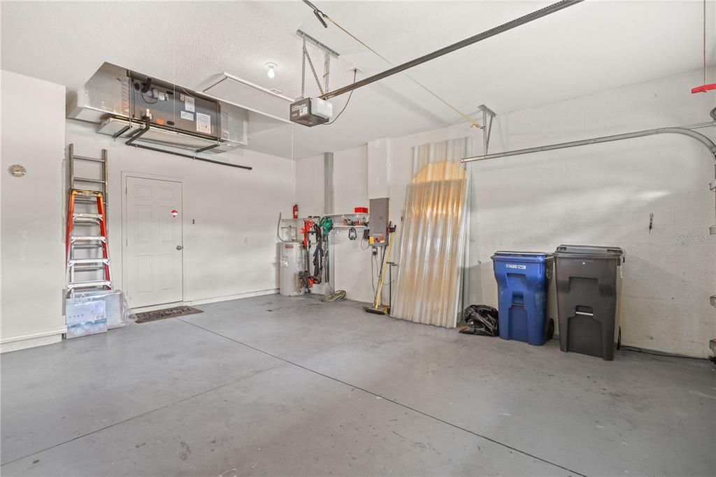 Active With Contract: $375,000 (3 beds, 2 baths, 1743 Square Feet)