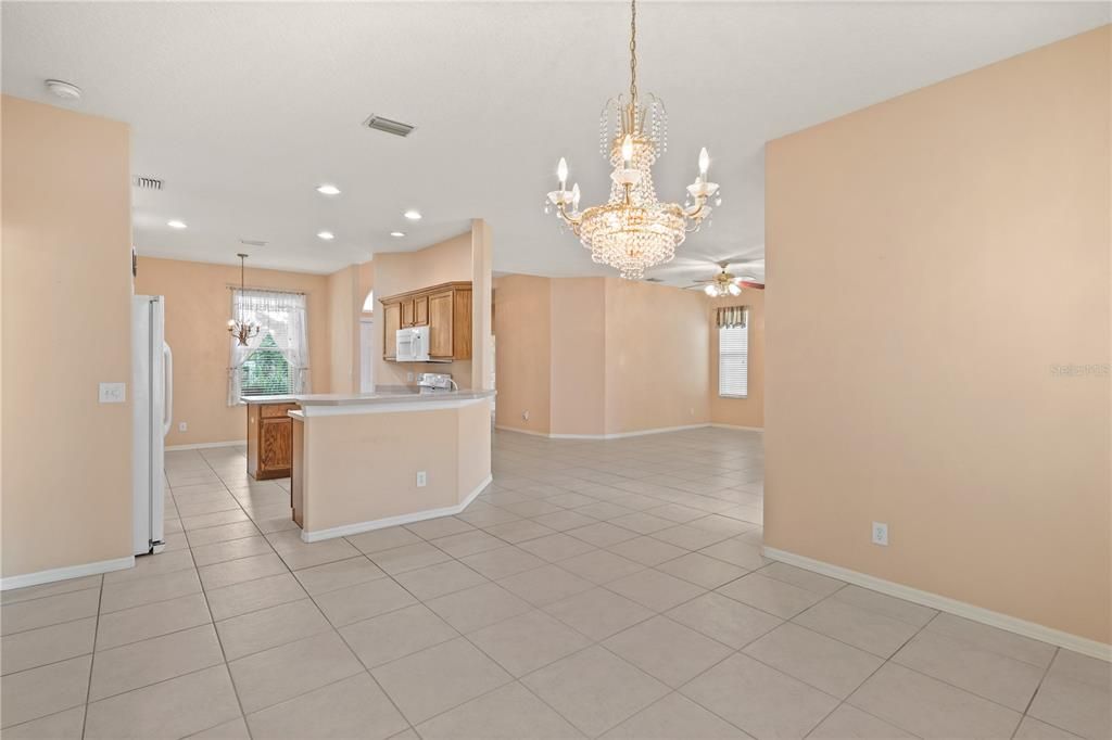 Active With Contract: $375,000 (3 beds, 2 baths, 1743 Square Feet)