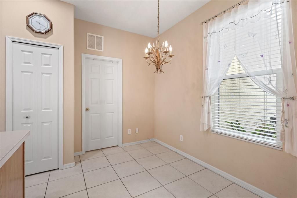 Active With Contract: $375,000 (3 beds, 2 baths, 1743 Square Feet)