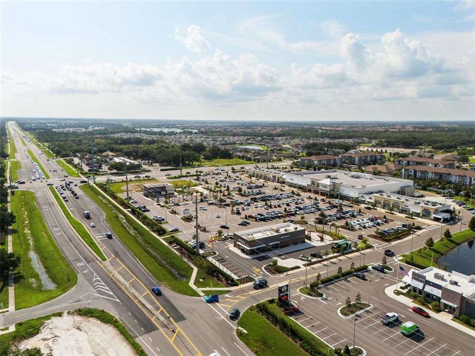 For Sale: $985,000 (6 beds, 3 baths, 3520 Square Feet)