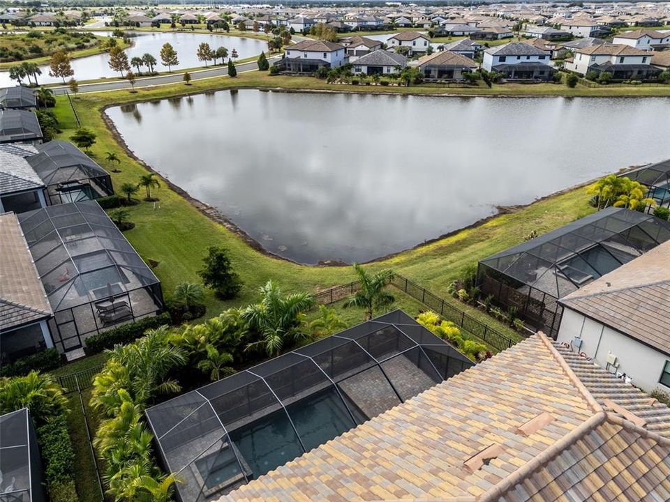 For Sale: $985,000 (6 beds, 3 baths, 3520 Square Feet)