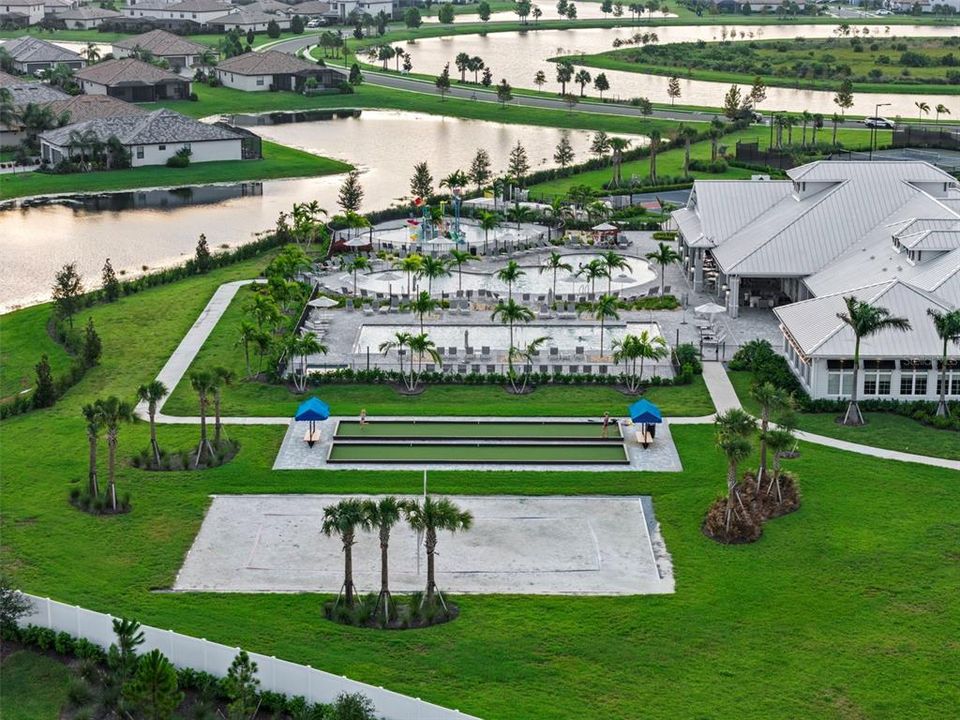 For Sale: $985,000 (6 beds, 3 baths, 3520 Square Feet)