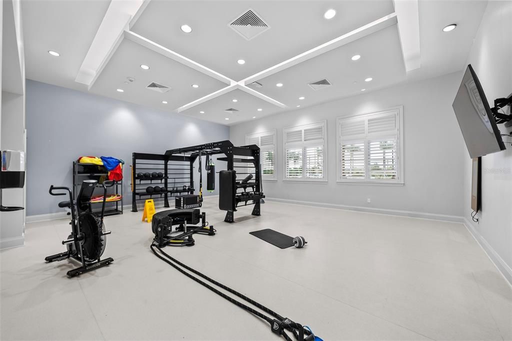 For Sale: $985,000 (6 beds, 3 baths, 3520 Square Feet)